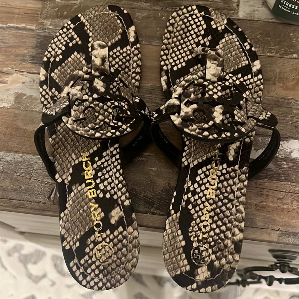 tory burch sandals